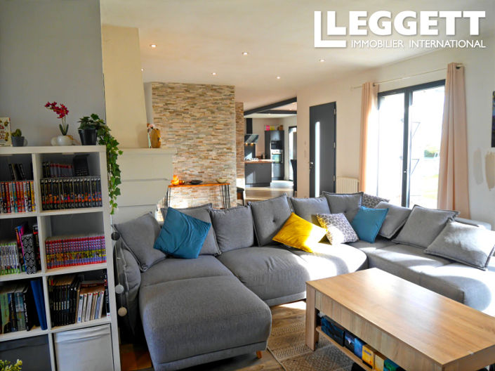 Image No.3-3 Bed House for sale