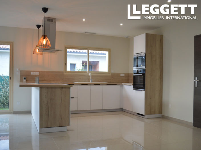 Image No.3-3 Bed House for sale