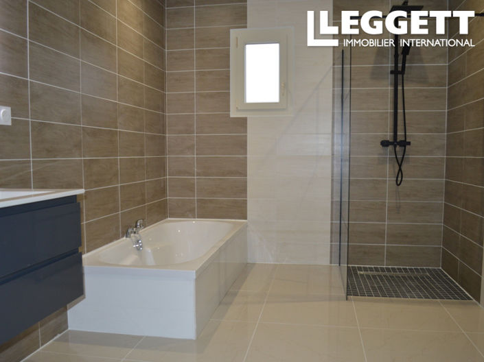 Image No.6-3 Bed House for sale