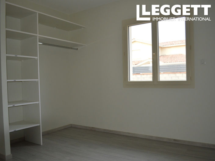 Image No.9-3 Bed House for sale