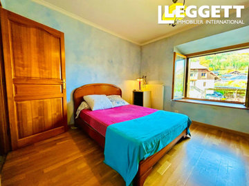 ahr0chm6ly9jzg4uagvzdglhlmltbw8vaw1hz2uvvevom