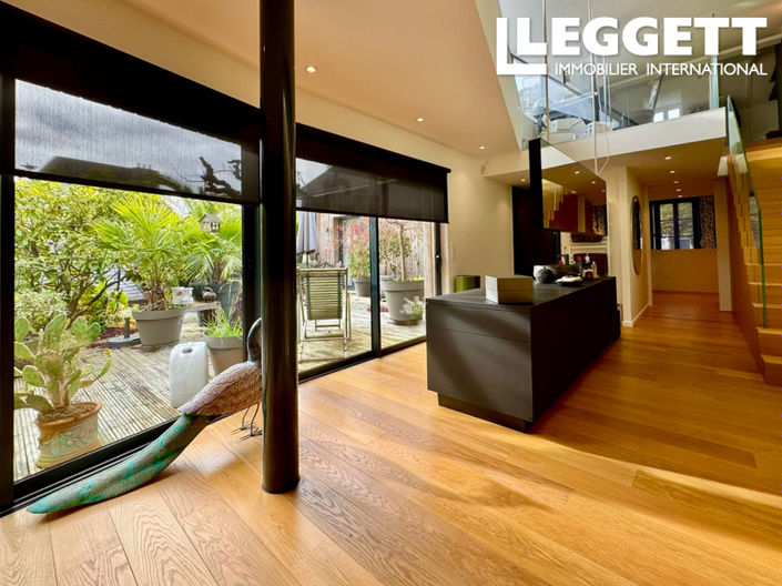 Image No.3-3 Bed House for sale