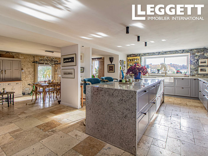 Image No.3-5 Bed House for sale