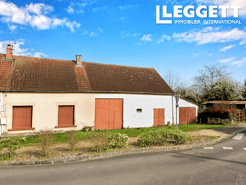 1 - Commentry, House