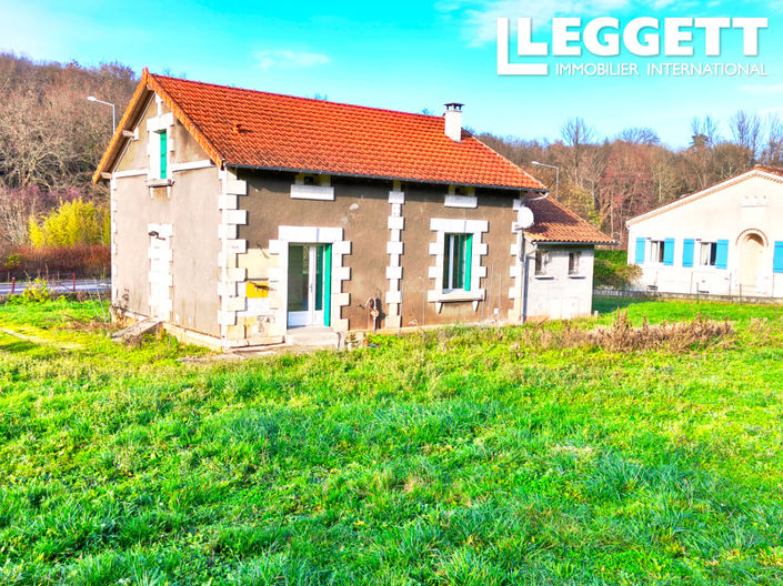 Image No.2-Maison de 1 chambre à vendre à La Rochebeaucourt-et-Argentine