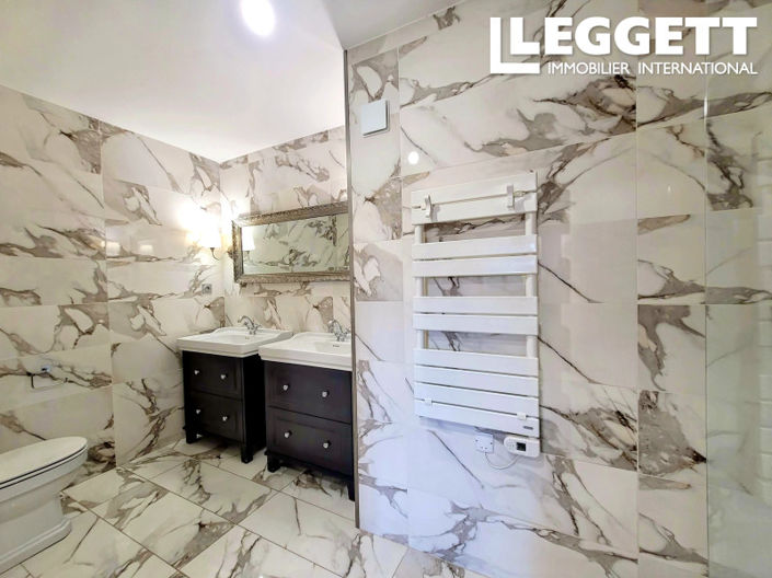 Image No.8-3 Bed House for sale