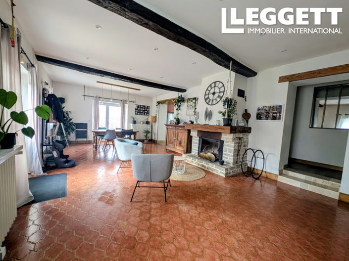 Image No.2-3 Bed House for sale