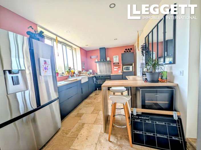 Image No.8-3 Bed House for sale