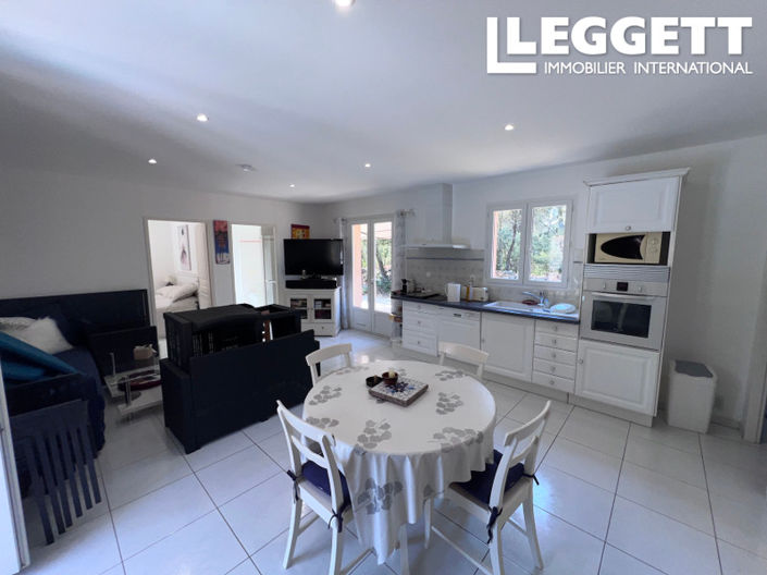 Image No.5-2 Bed House for sale