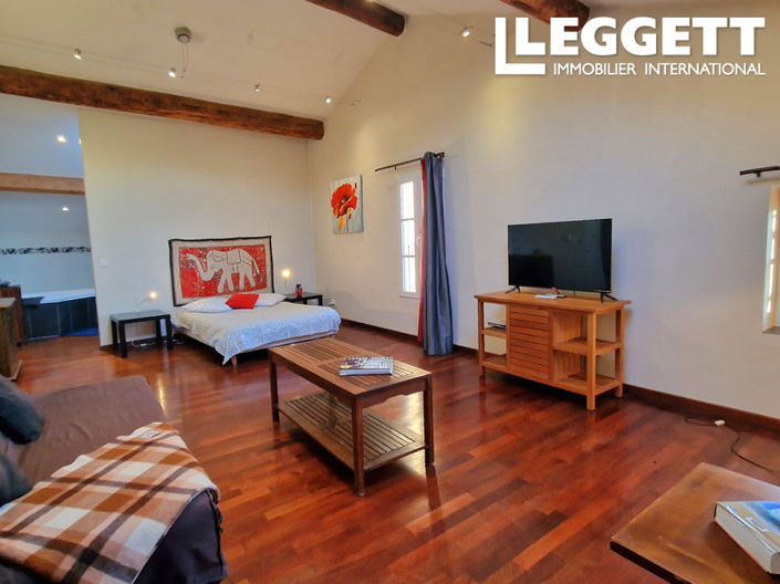 Image No.7-6 Bed House for sale