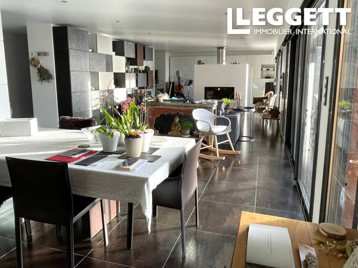 Image No.3-Maison de 5 chambres à vendre à Neuvic