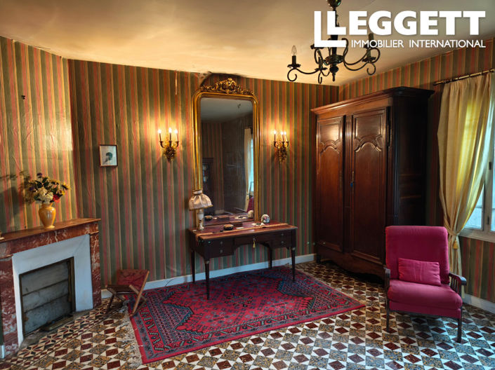 Image No.4-5 Bed House for sale