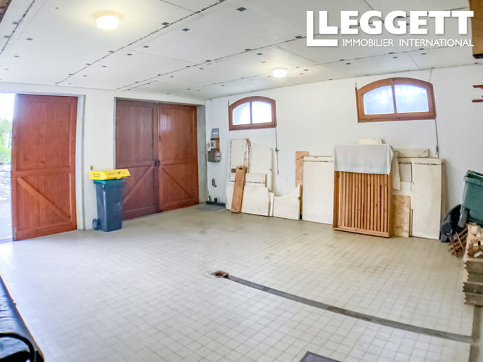 Image No.9-5 Bed House for sale