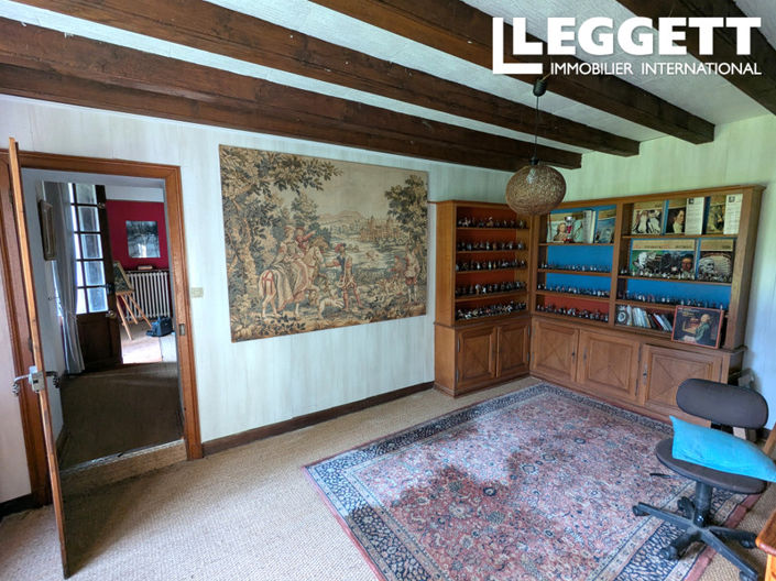 Image No.6-5 Bed House for sale