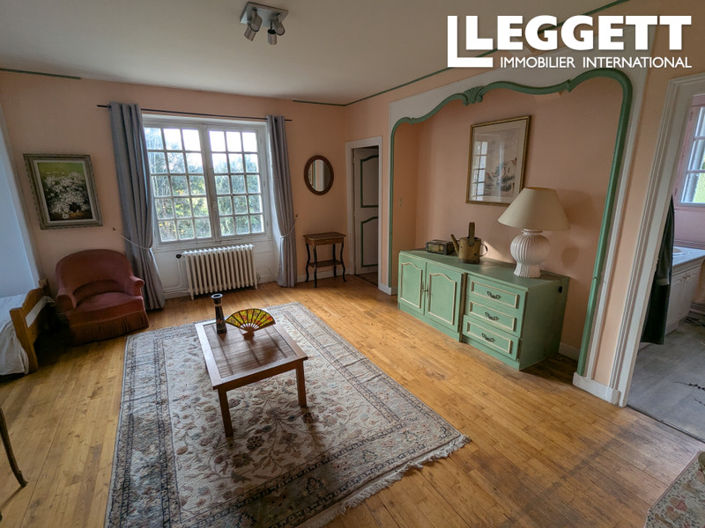 Image No.9-5 Bed House for sale