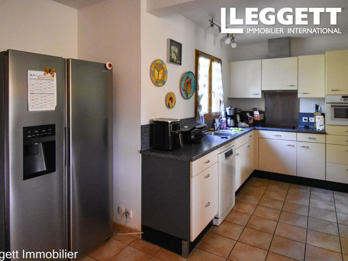 Image No.7-4 Bed House for sale