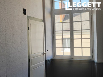 ahr0chm6ly9jzg4uagvzdglhlmltbw8vaw1hz2uvvevom