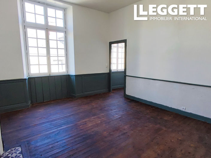 Image No.8-2 Bed House for sale