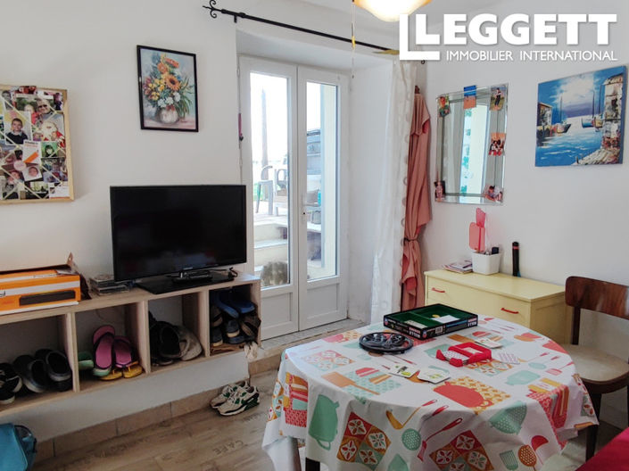 Image No.9-3 Bed House for sale