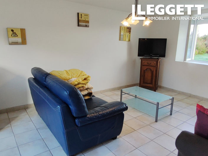 Image No.10-2 Bed House for sale