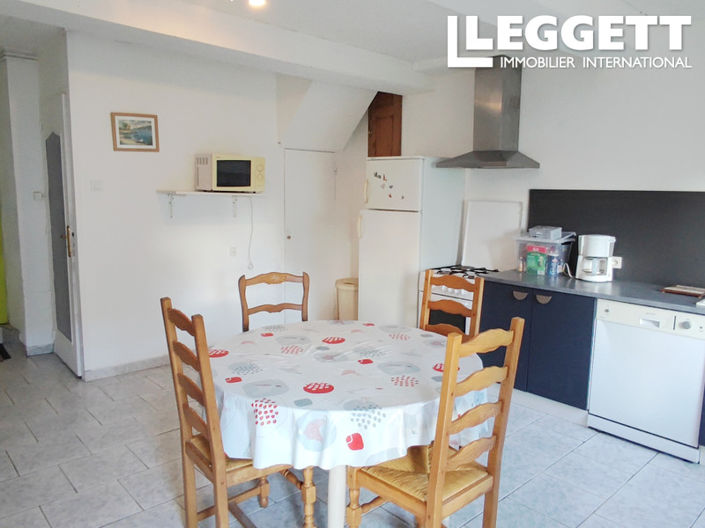 Image No.8-2 Bed House for sale