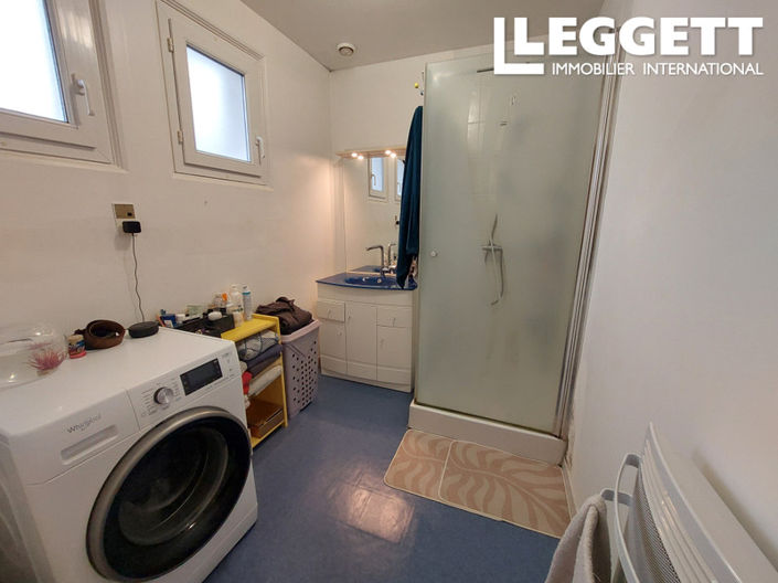 Image No.9-3 Bed House for sale