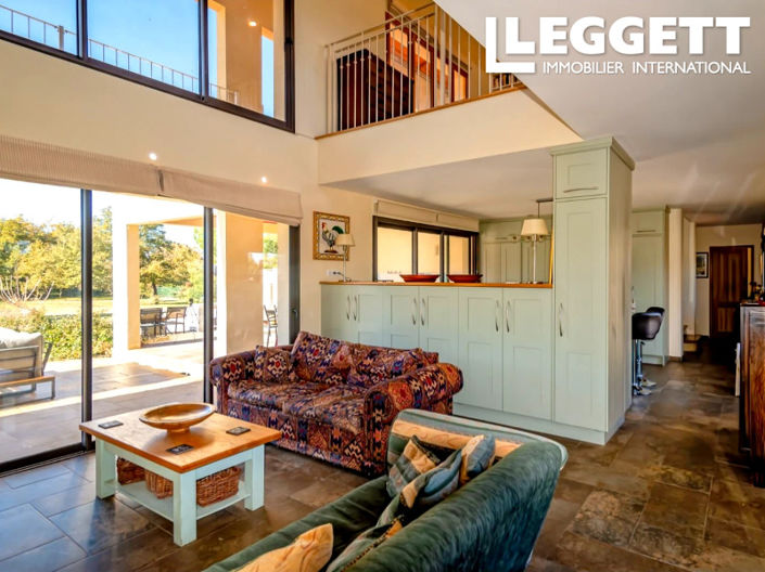 Image No.3-3 Bed House for sale