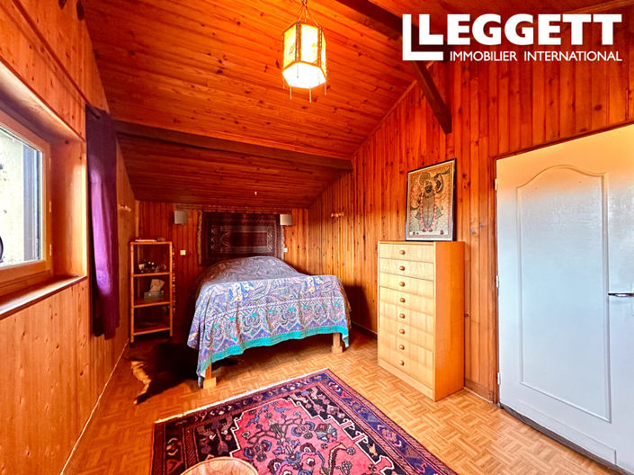 Image No.6-4 Bed House for sale