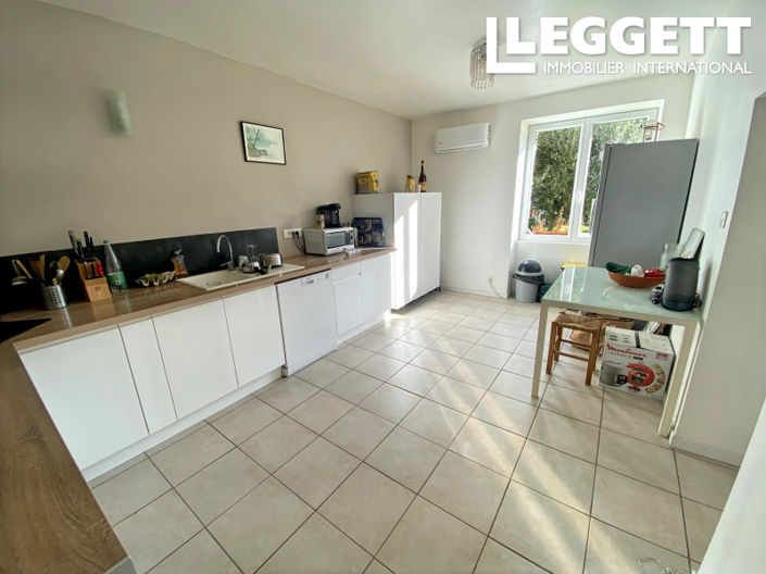 Image No.6-4 Bed House for sale