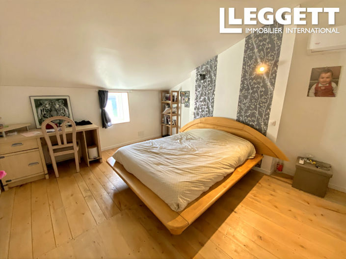 Image No.9-4 Bed House for sale