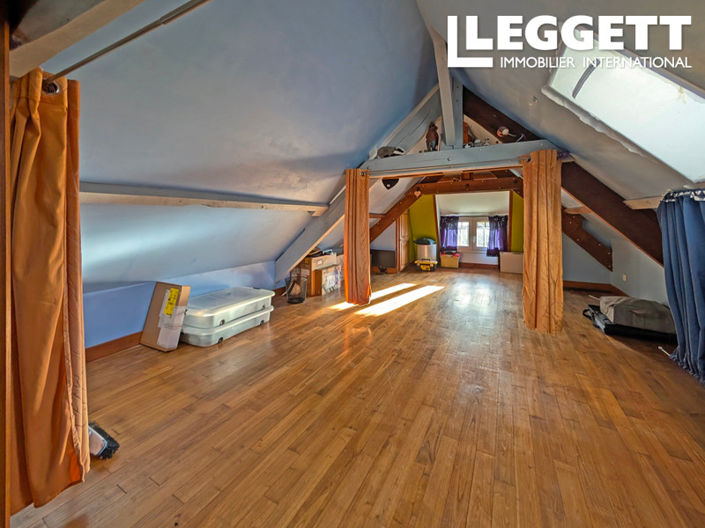 Image No.9-2 Bed House for sale