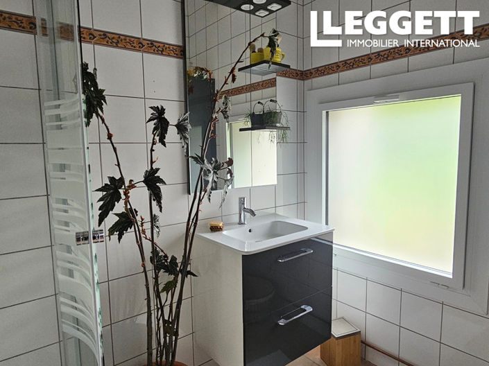 Image No.5-4 Bed House for sale