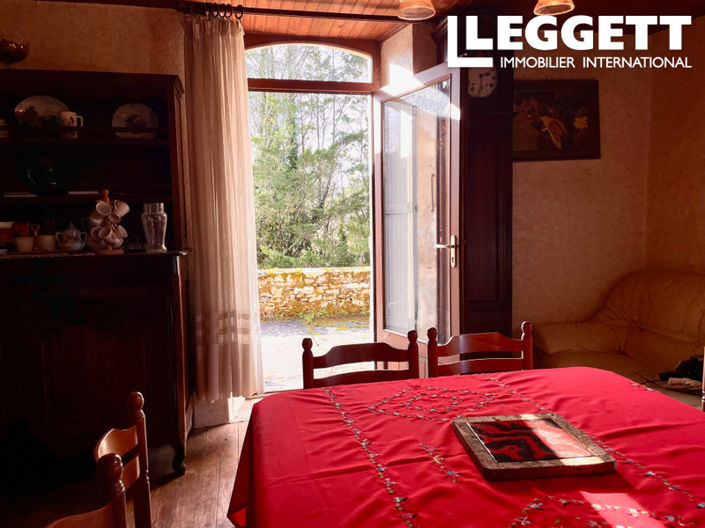 Image No.6-2 Bed House for sale