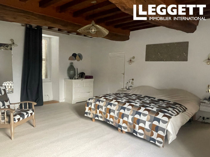 Image No.2-6 Bed House for sale