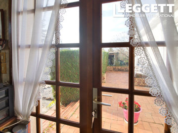 ahr0chm6ly9jzg4uagvzdglhlmltbw8vaw1hz2uvvevom