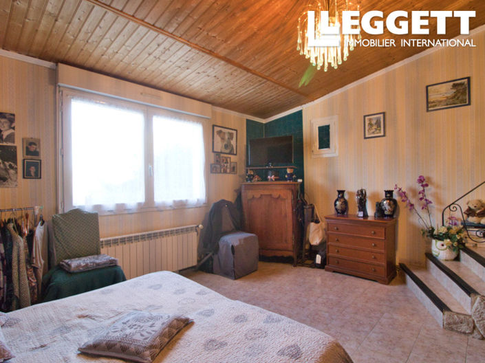 Image No.5-3 Bed House for sale