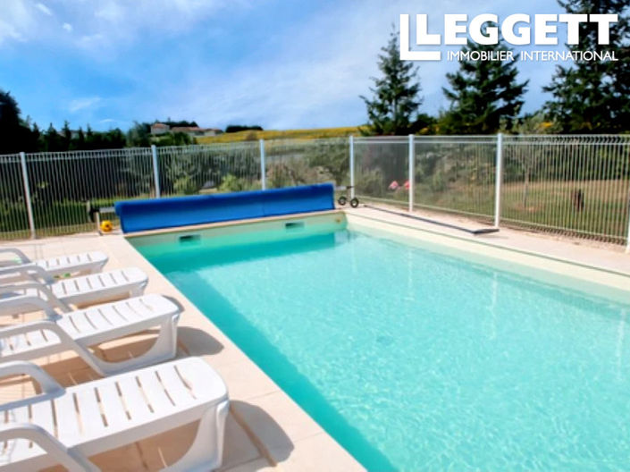 Image No.2-9 Bed House for sale