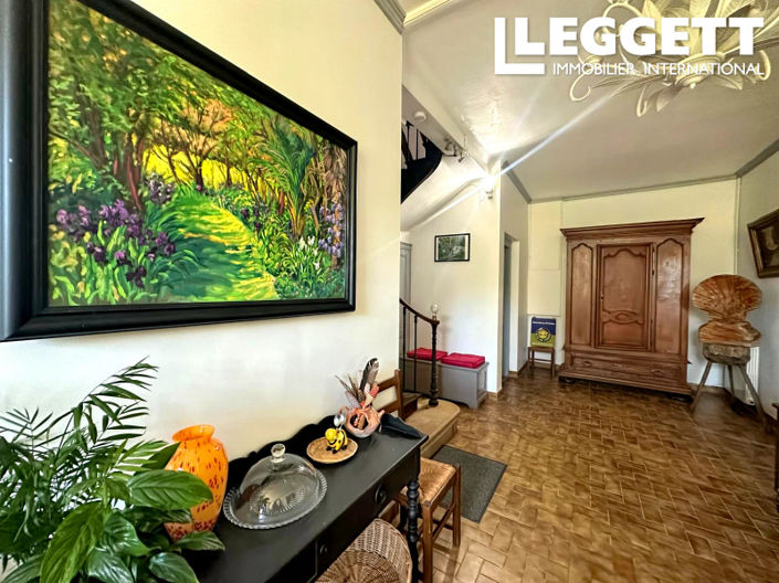 Image No.4-9 Bed House for sale