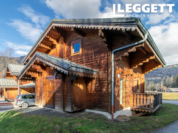 Image No.10-3 Bed House for sale