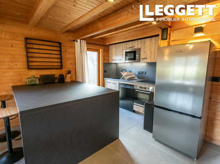 Image No.8-3 Bed House for sale