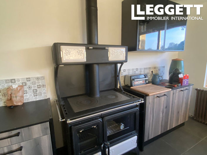 Image No.10-6 Bed House for sale