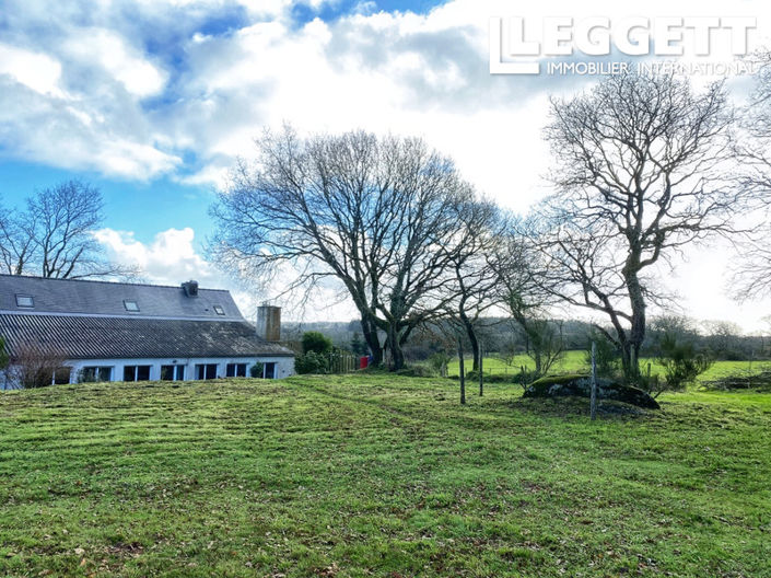 Image No.7-6 Bed House for sale