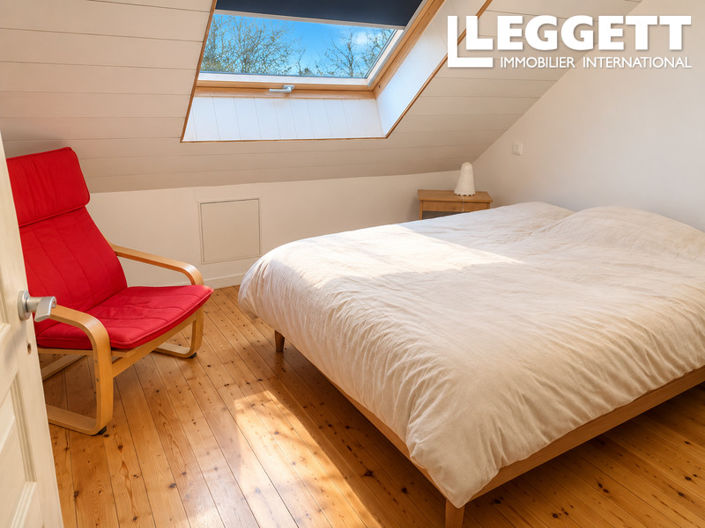 Image No.7-6 Bed House for sale