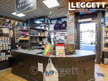 ahr0chm6ly9jzg4uagvzdglhlmltbw8vaw1hz2uvvevom