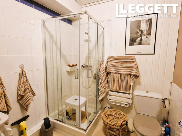 Image No.10-3 Bed House for sale