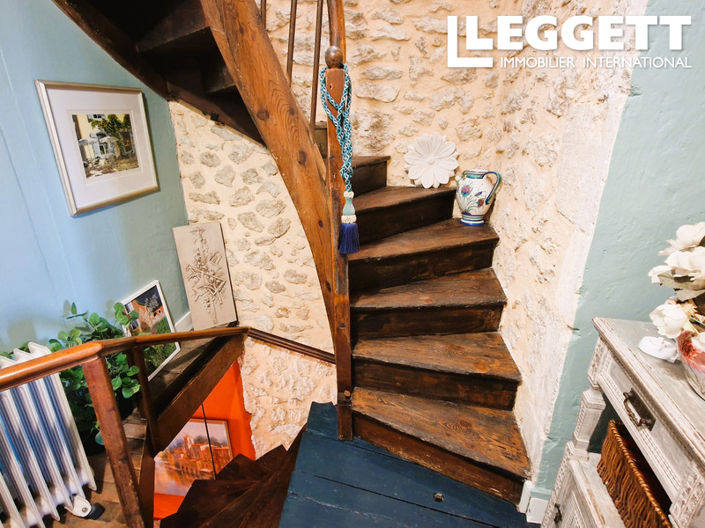 Image No.9-3 Bed House for sale