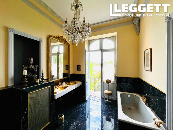 Image No.9-Maison de 6 chambres à vendre à Mayenne