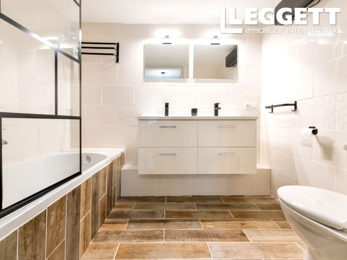 Image No.3-4 Bed House for sale