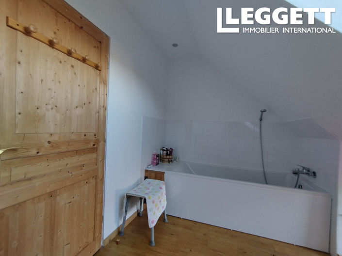 Image No.10-Maison de 4 chambres à vendre à Lussac-les-Églises