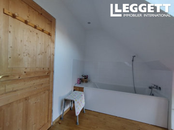 ahr0chm6ly9jzg4uagvzdglhlmltbw8vaw1hz2uvvevom